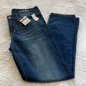 Women’s Gap Real Straight Medium Wash Jeans